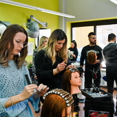 Feel-Photo HOCHWERTIGE PORTRAIT-, BUSINESS- & EVENTFOTOGRAFIE AUS EINER HAND! 037