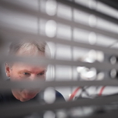 Feel-Photo HOCHWERTIGE PORTRAIT-, BUSINESS- & EVENTFOTOGRAFIE AUS EINER HAND! 051