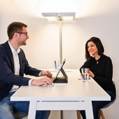 Feel-Photo HOCHWERTIGE PORTRAIT-, BUSINESS- & EVENTFOTOGRAFIE AUS EINER HAND! 066