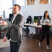 Feel-Photo HOCHWERTIGE PORTRAIT-, BUSINESS- & EVENTFOTOGRAFIE AUS EINER HAND! 069