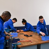 Feel-Photo HOCHWERTIGE PORTRAIT-, BUSINESS- & EVENTFOTOGRAFIE AUS EINER HAND! 091