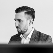 Feel-Photo HOCHWERTIGE PORTRAIT-, BUSINESS- & EVENTFOTOGRAFIE AUS EINER HAND! 031