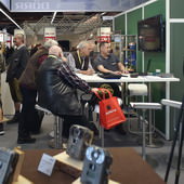 Feel-Photo HOCHWERTIGE PORTRAIT-, BUSINESS- & EVENTFOTOGRAFIE AUS EINER HAND! 049