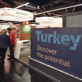 Feel-Photo HOCHWERTIGE PORTRAIT-, BUSINESS- & EVENTFOTOGRAFIE AUS EINER HAND! 051